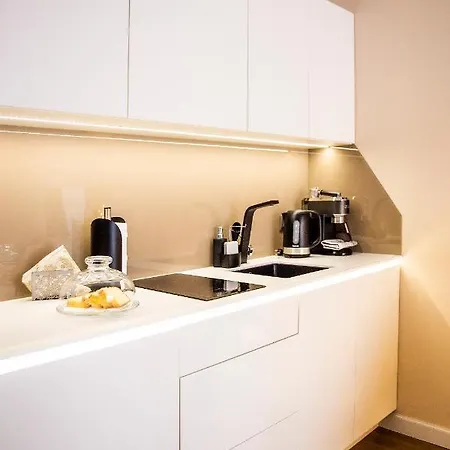 Bimba & Free Parking アパート