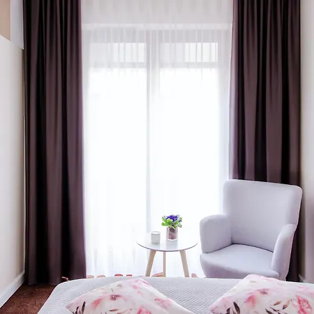 Bimba & Free Parking *