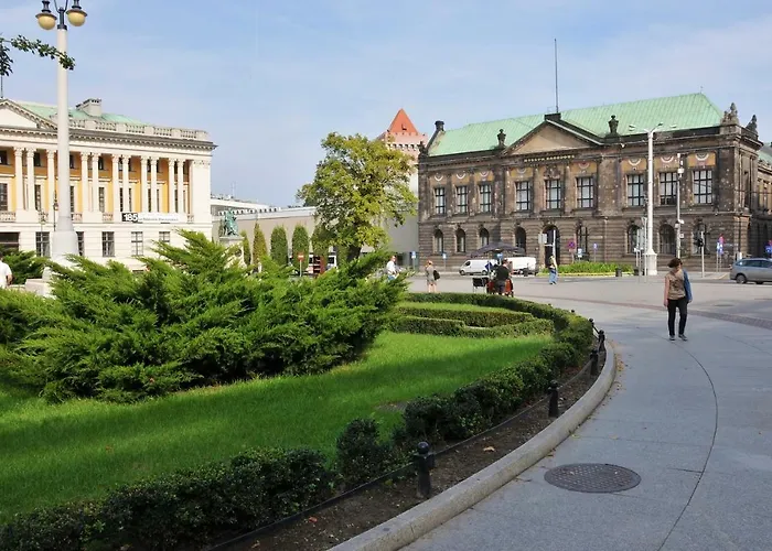 Bimba & Free Parking *